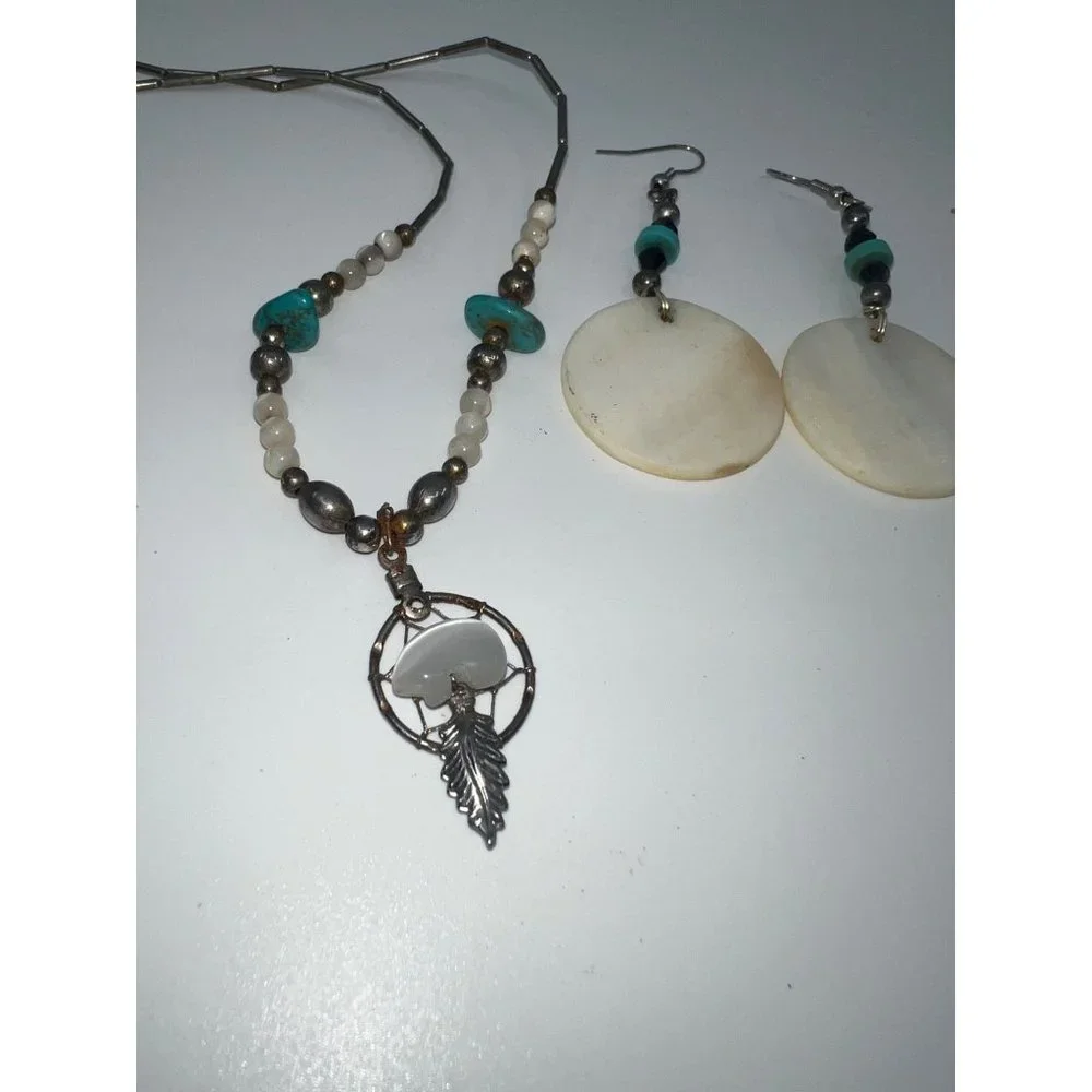 Native American Beaded Earring Set of 2 With Necklace